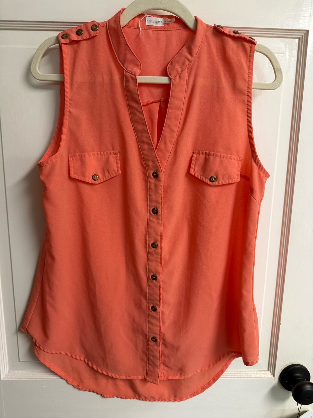 Blu Pepper Coral Sleeveless Button-Down Shirt